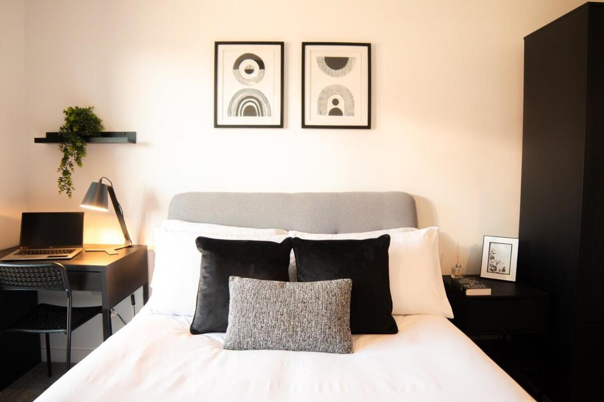Luxury Mcr 2Bed,2Bath Apartment- Central Location! Manchester Bagian luar foto